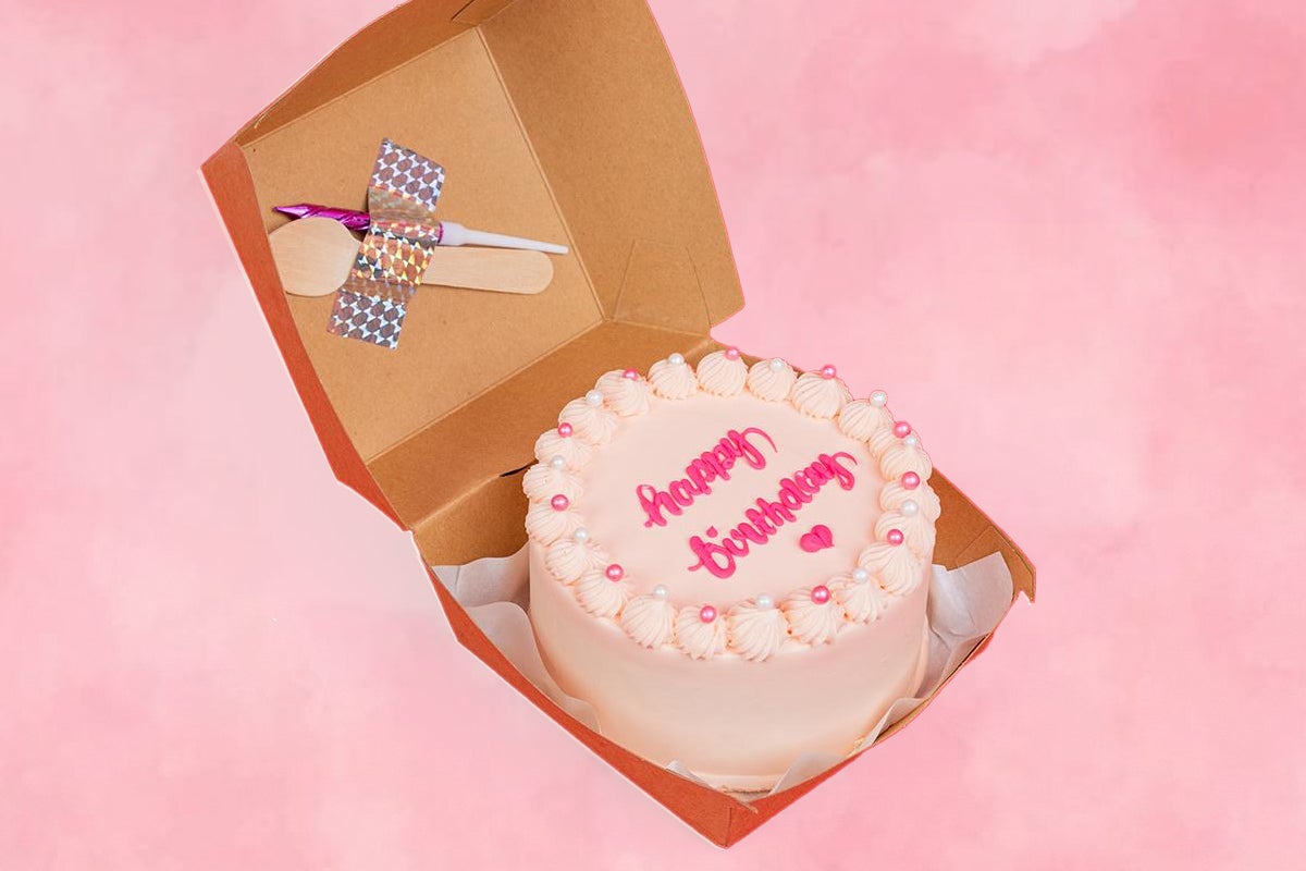 Pink pearls cake