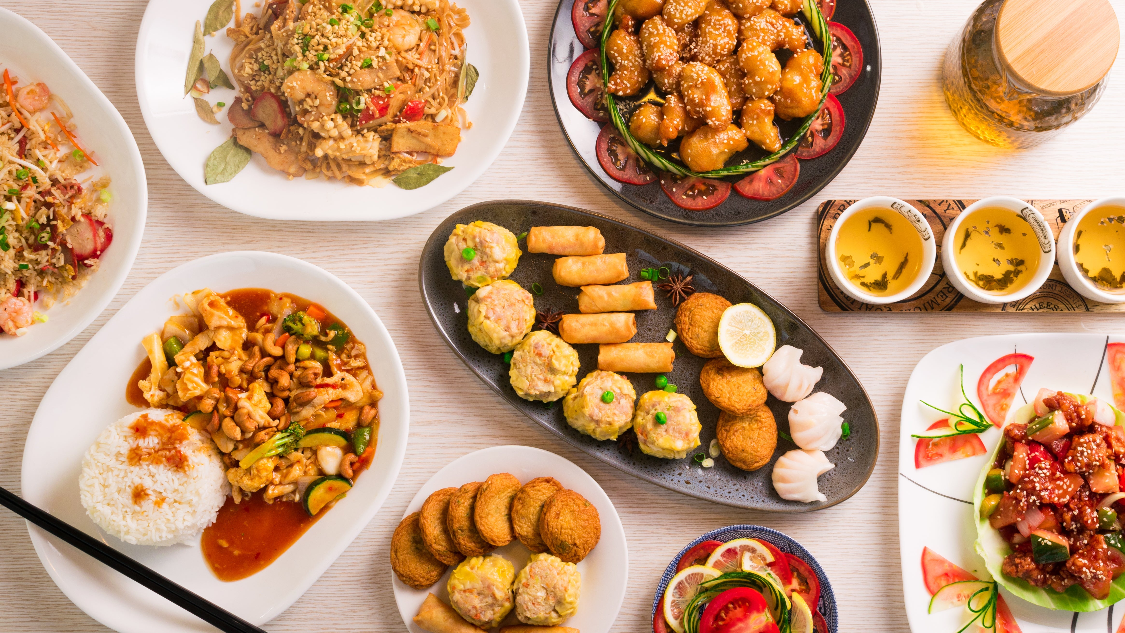 Panda & Chopsticks delivery from Buddina Order with Deliveroo