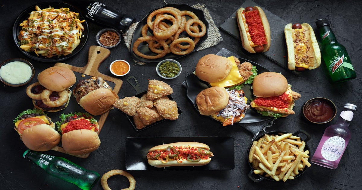 Boom Burger Al Ghadeer delivery from Al Ghadeer Order with Deliveroo