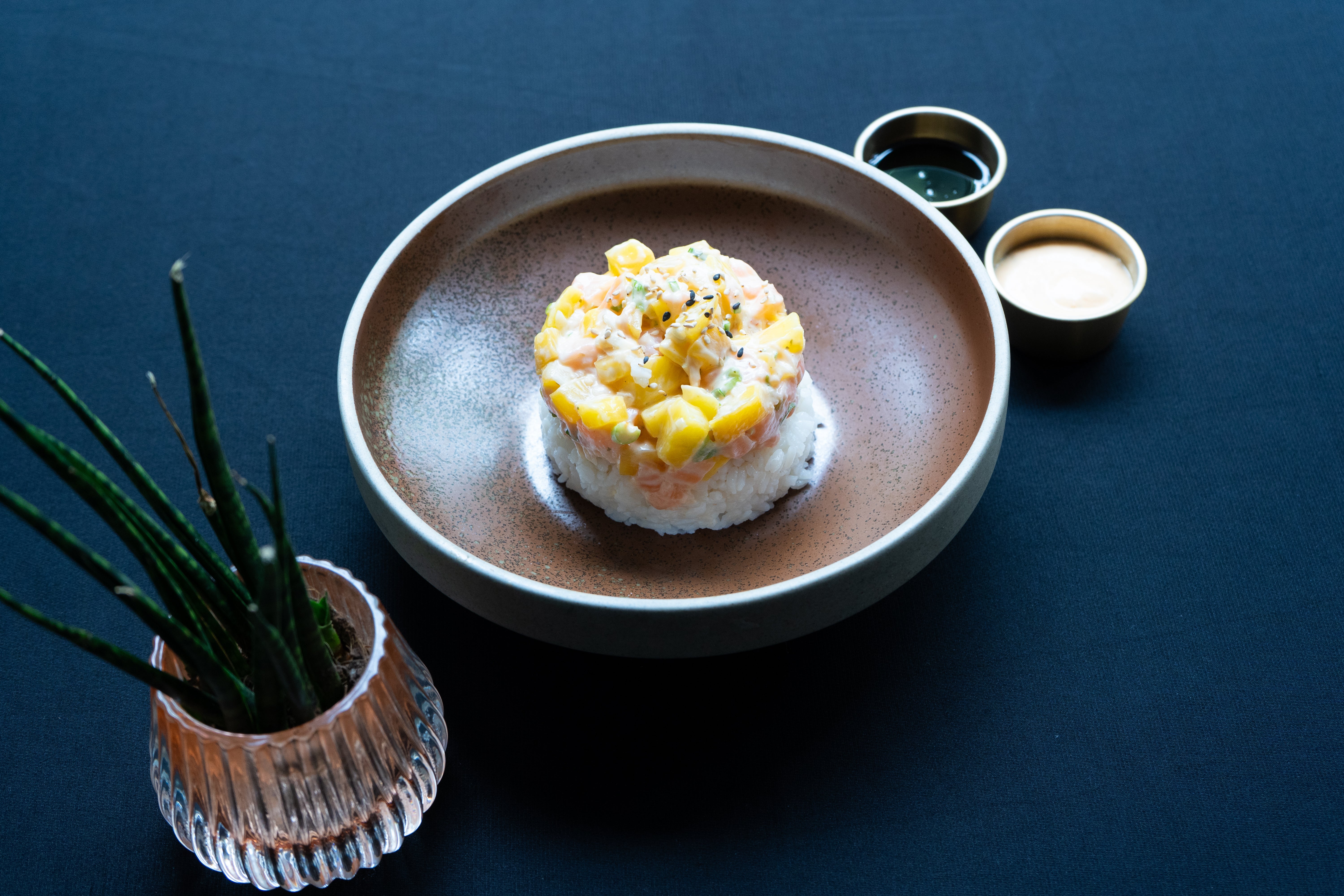 TARTARE SPICY MANGO