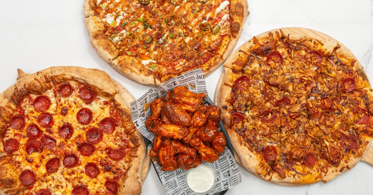 Ellie's pizza hot sale