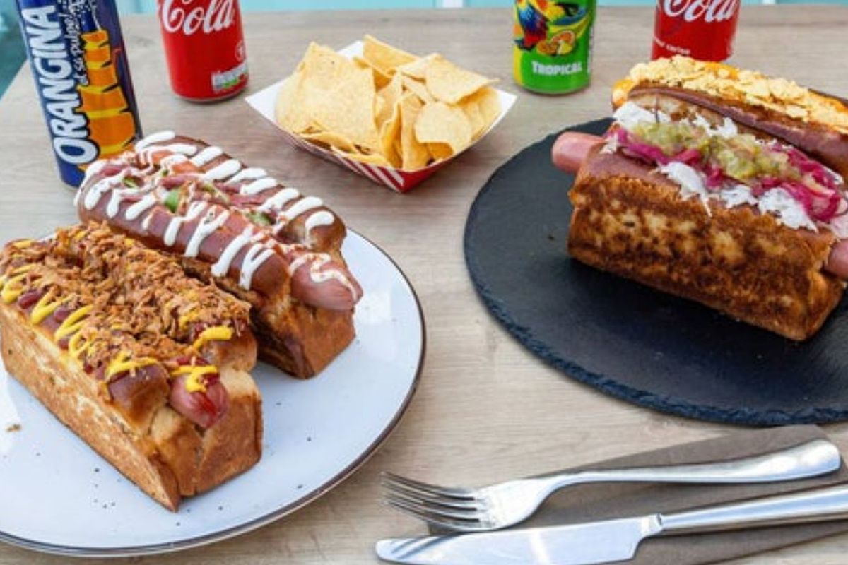 Livraison Franks Famous Hot Dog à VélizyVillacoublay Commandez