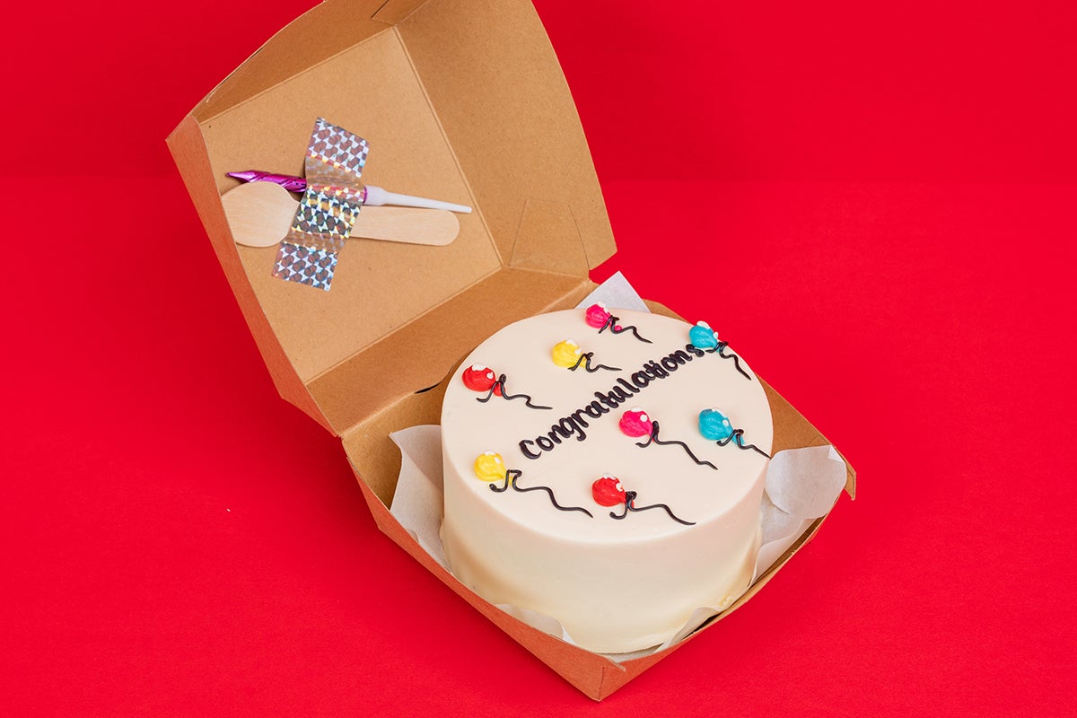 Baloon congratulations cake