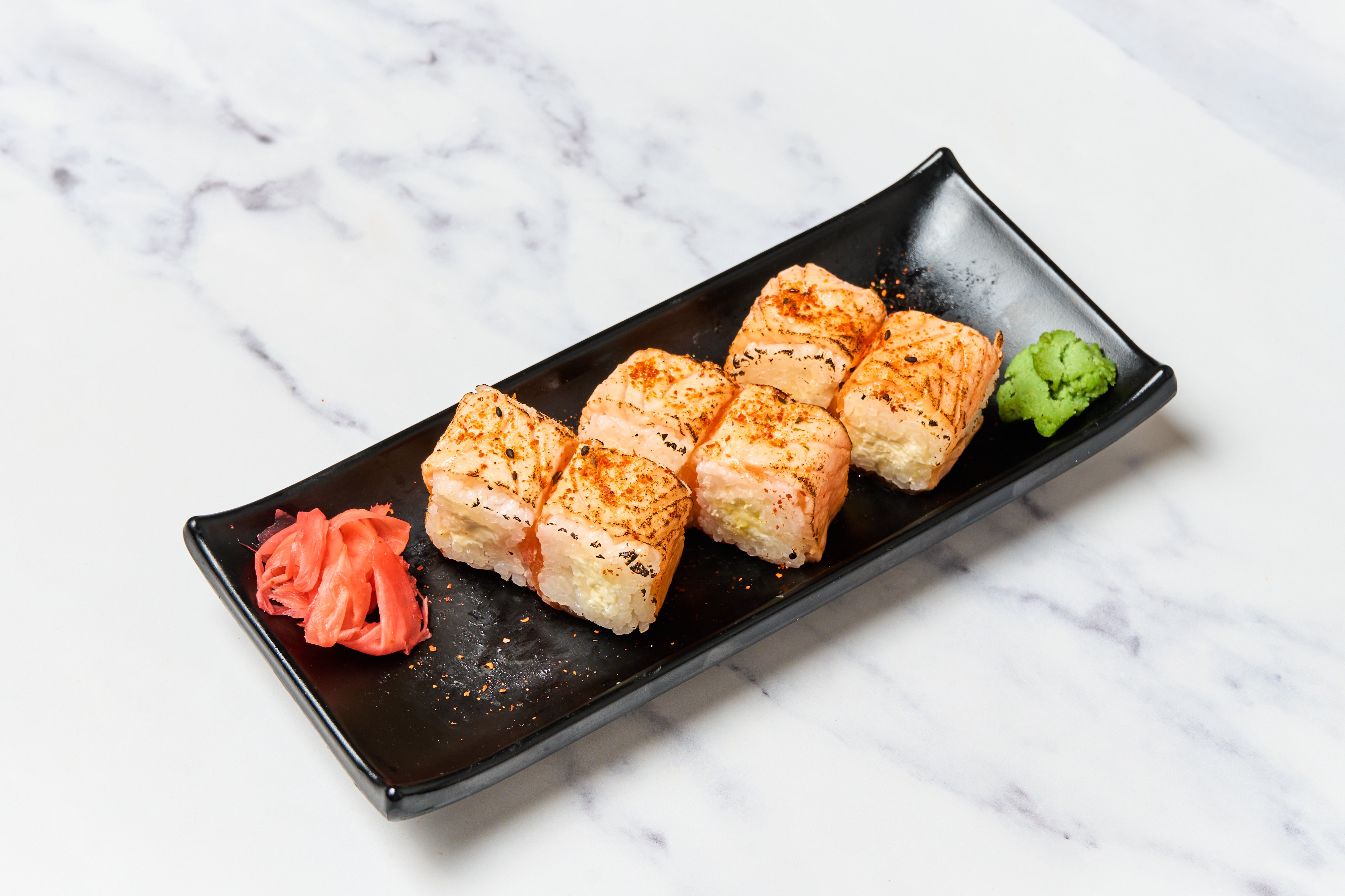 Salmon , tataki cheese