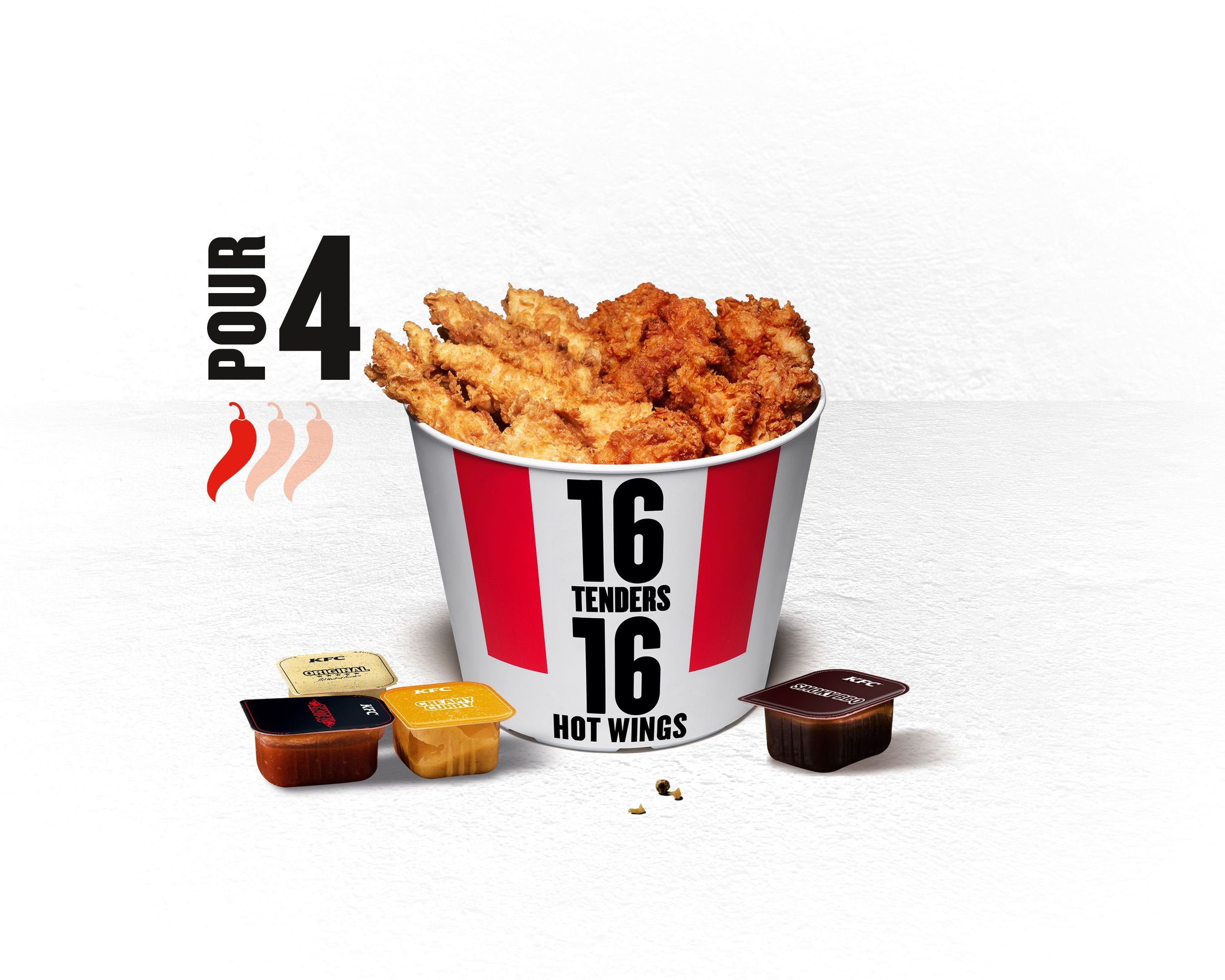 BUCKET 16 TENDERS® + 16 HOT WINGS®
