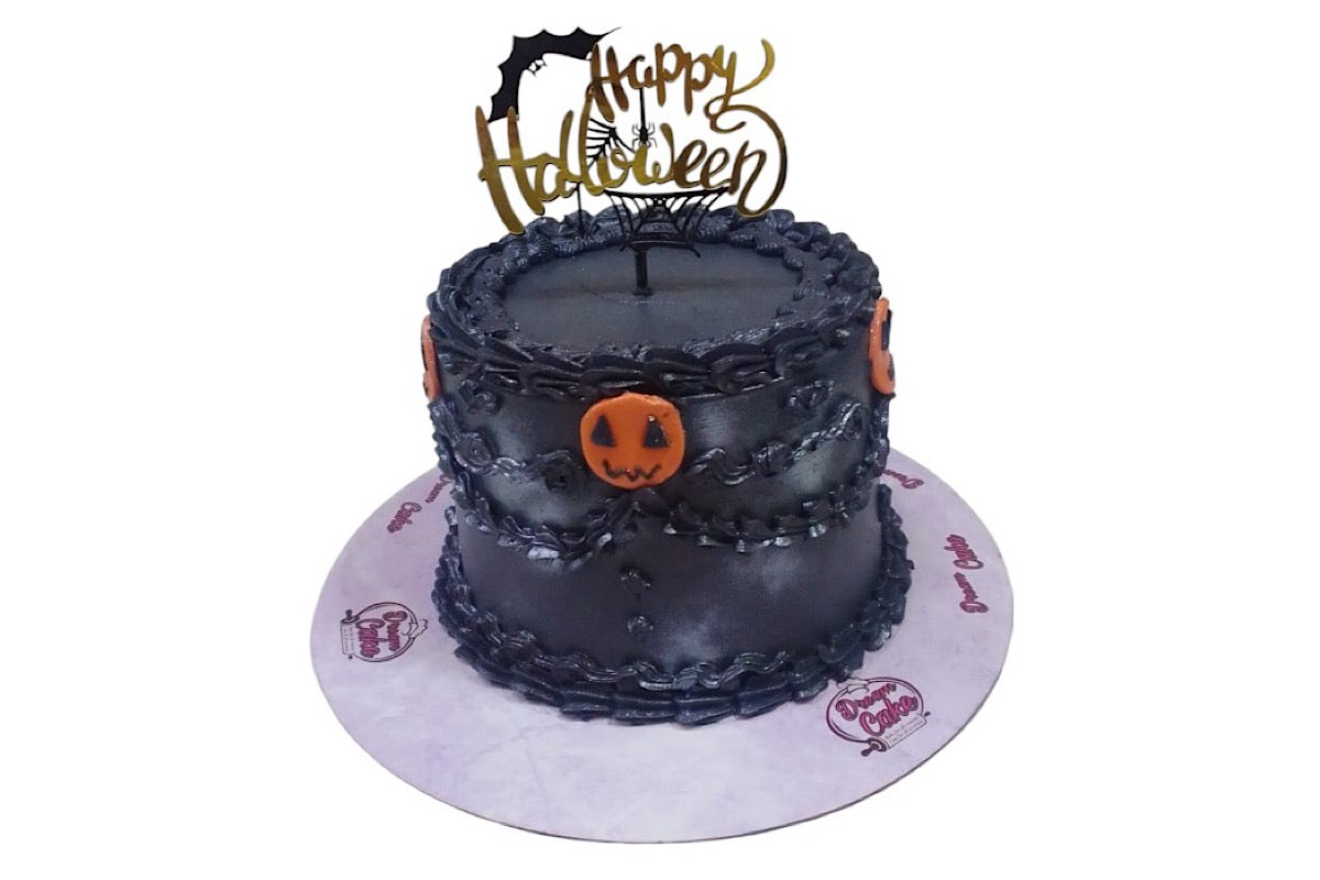 Black Halloween cake