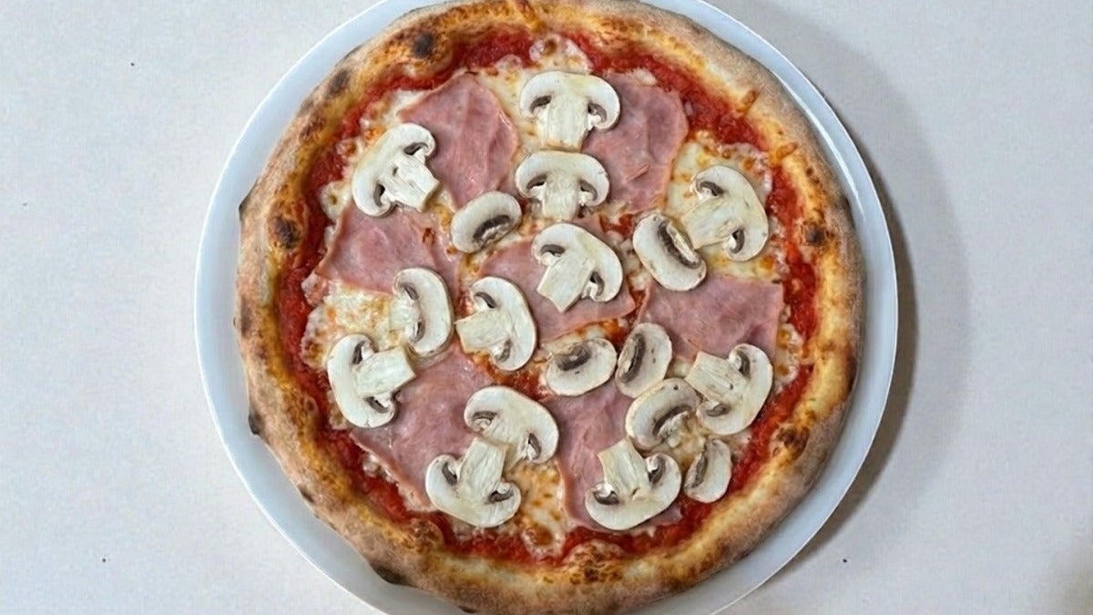 Pizza Regina