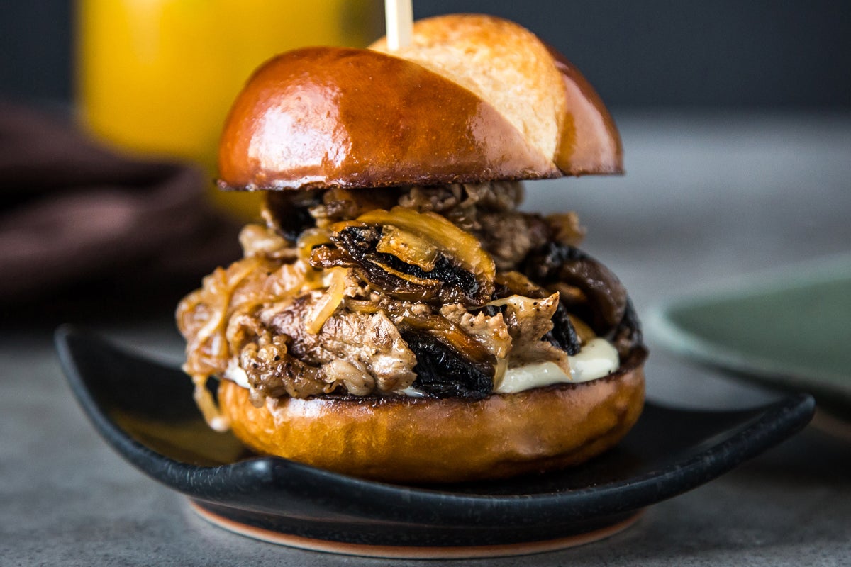 Slider Station سلايدر ستيشن delivery from Al Sabit Order with Deliveroo