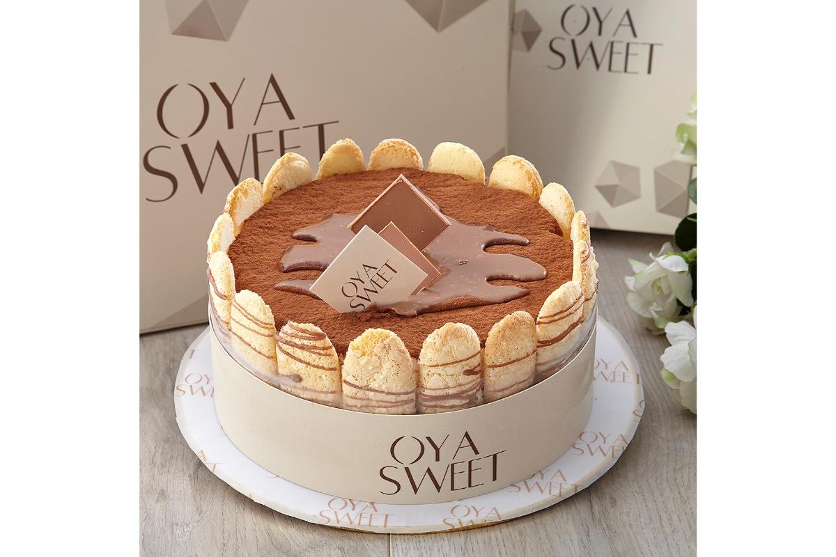 Tiramisu Cake