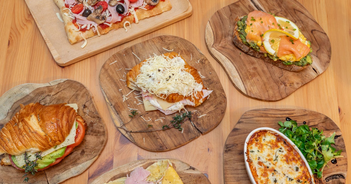 Le French Corner - Pinner delivery from Pinner - Order with Deliveroo