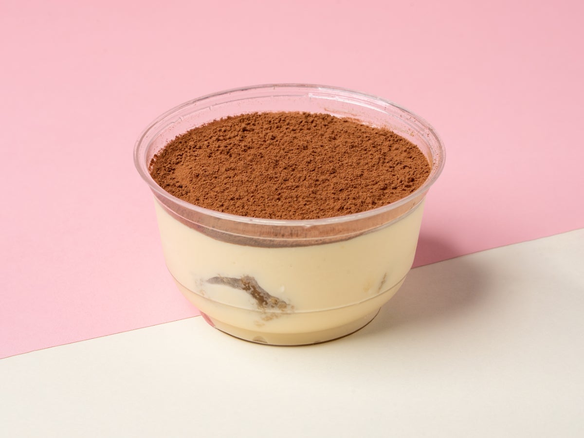Tiramisu Classic Cake