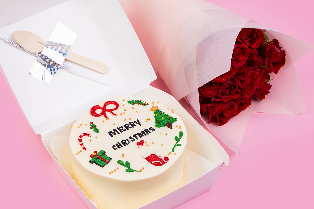 Christmas Theme Cake with Flowers