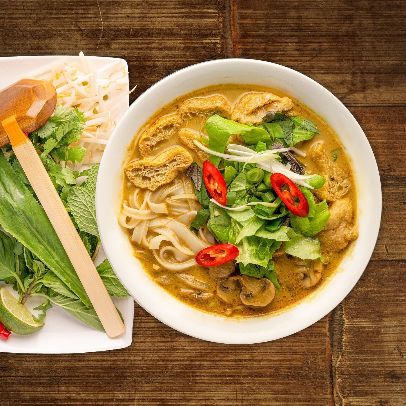 Tofu & mushroom curry noodle soup