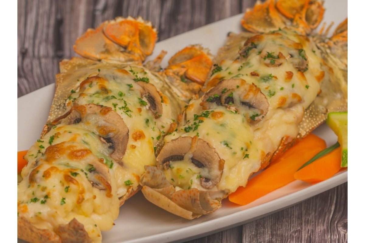 Lobster with Cheese & Mushroom