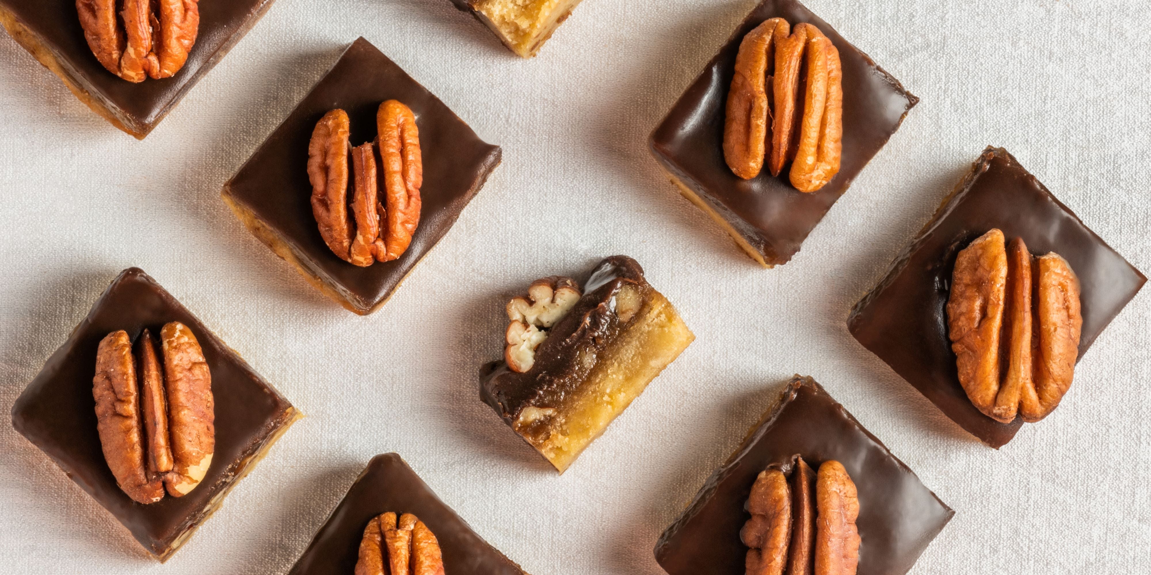 Pecan caramel bites
