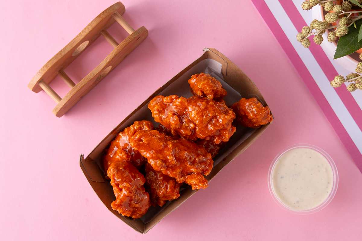 Sriracha Wings