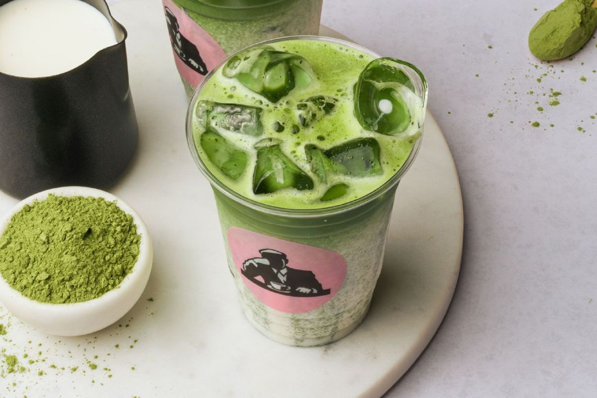 Iced Matcha Latte 16oz