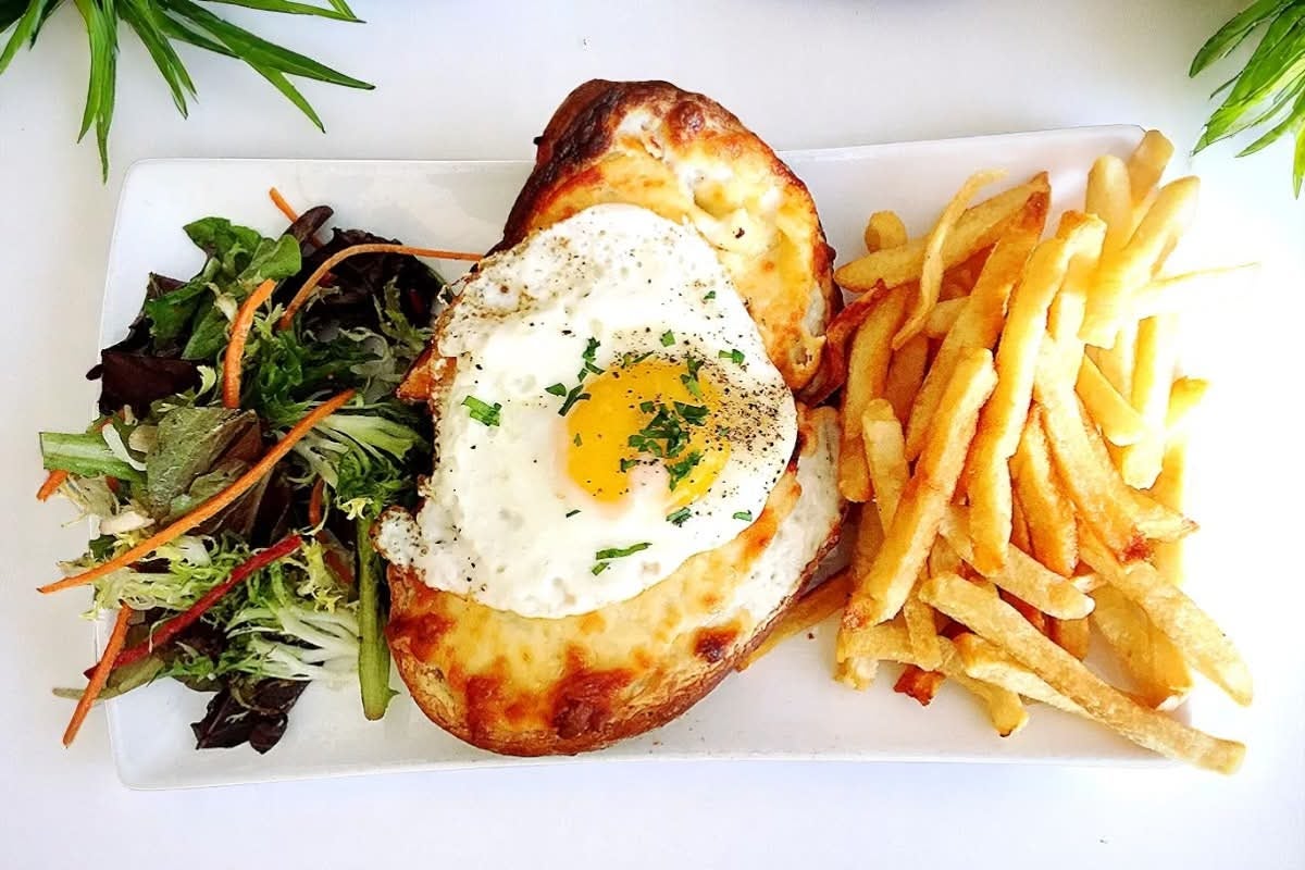 Croque-oeuf-frits-salade🥪🥗