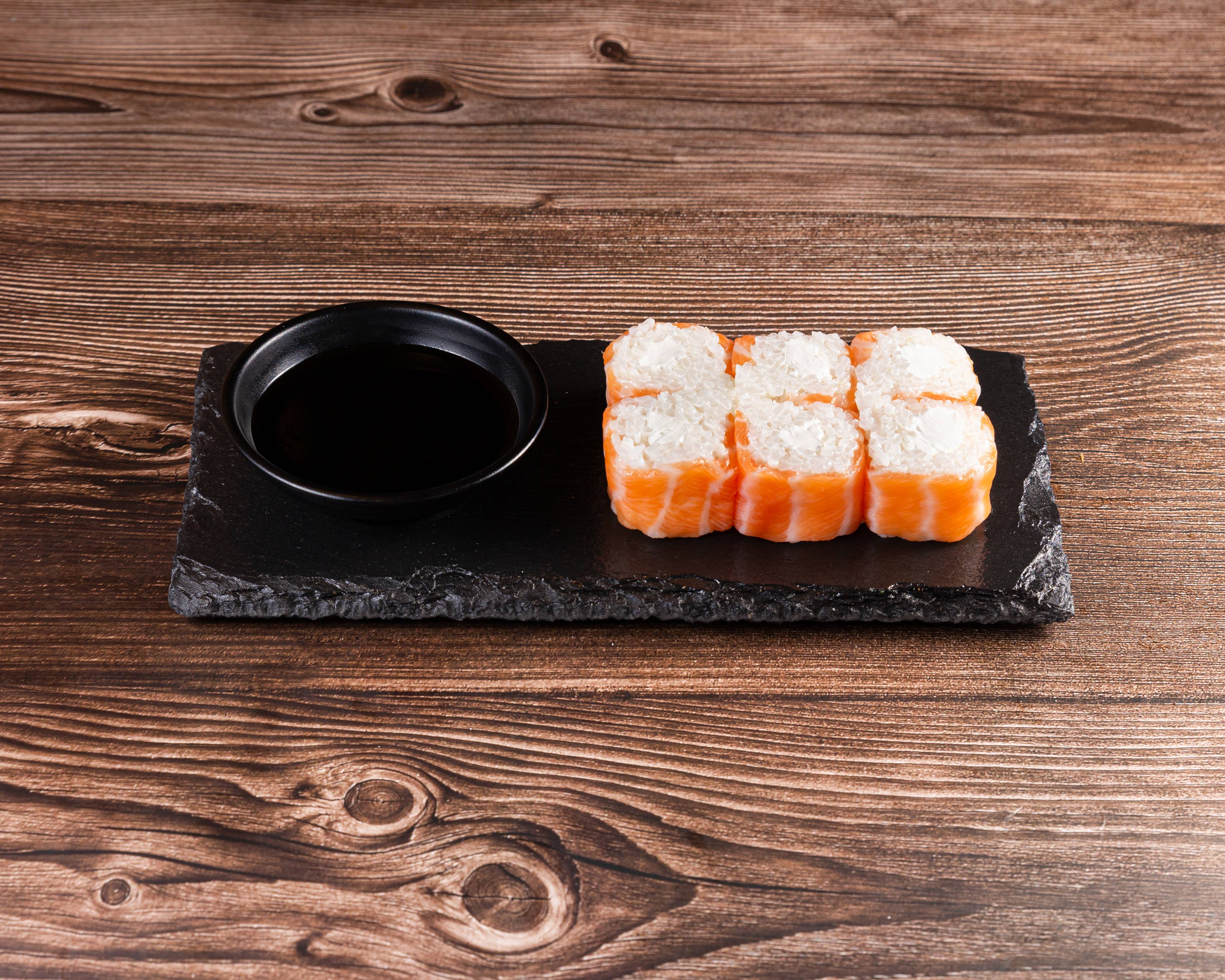 SALMON ROLL'S  Cheese