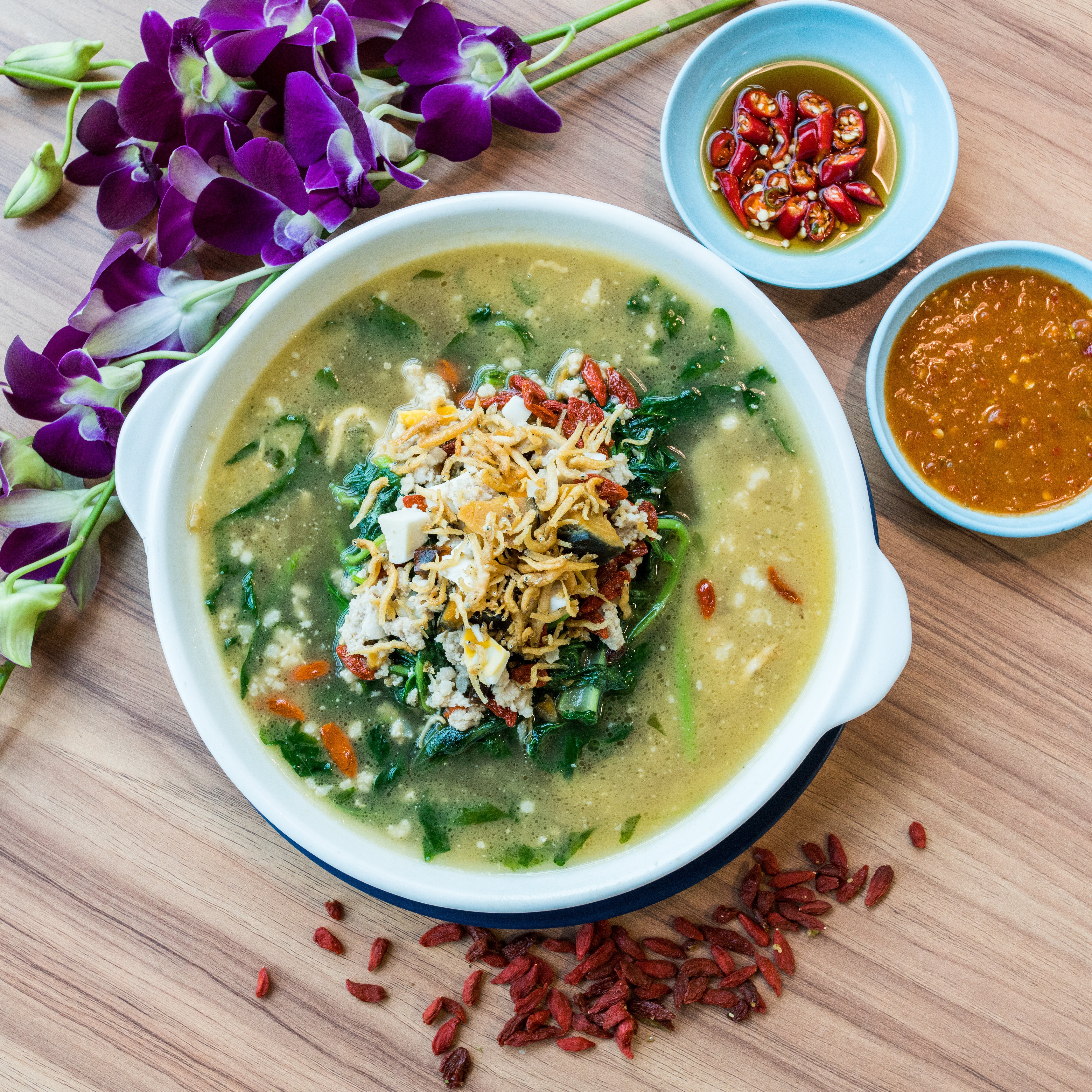 Hong Kong Street Seafood delivery from Bedok Order with Deliveroo