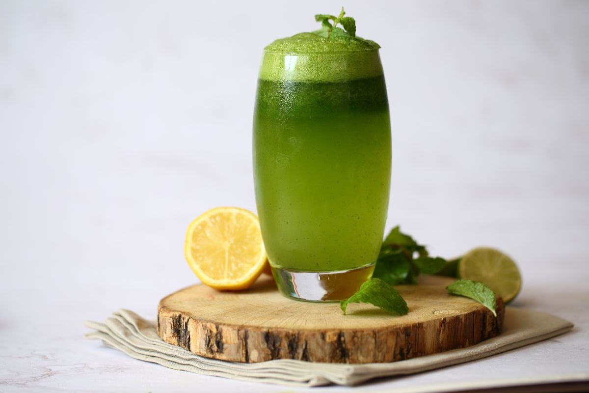 Fresh Lemon And Mint  Juice