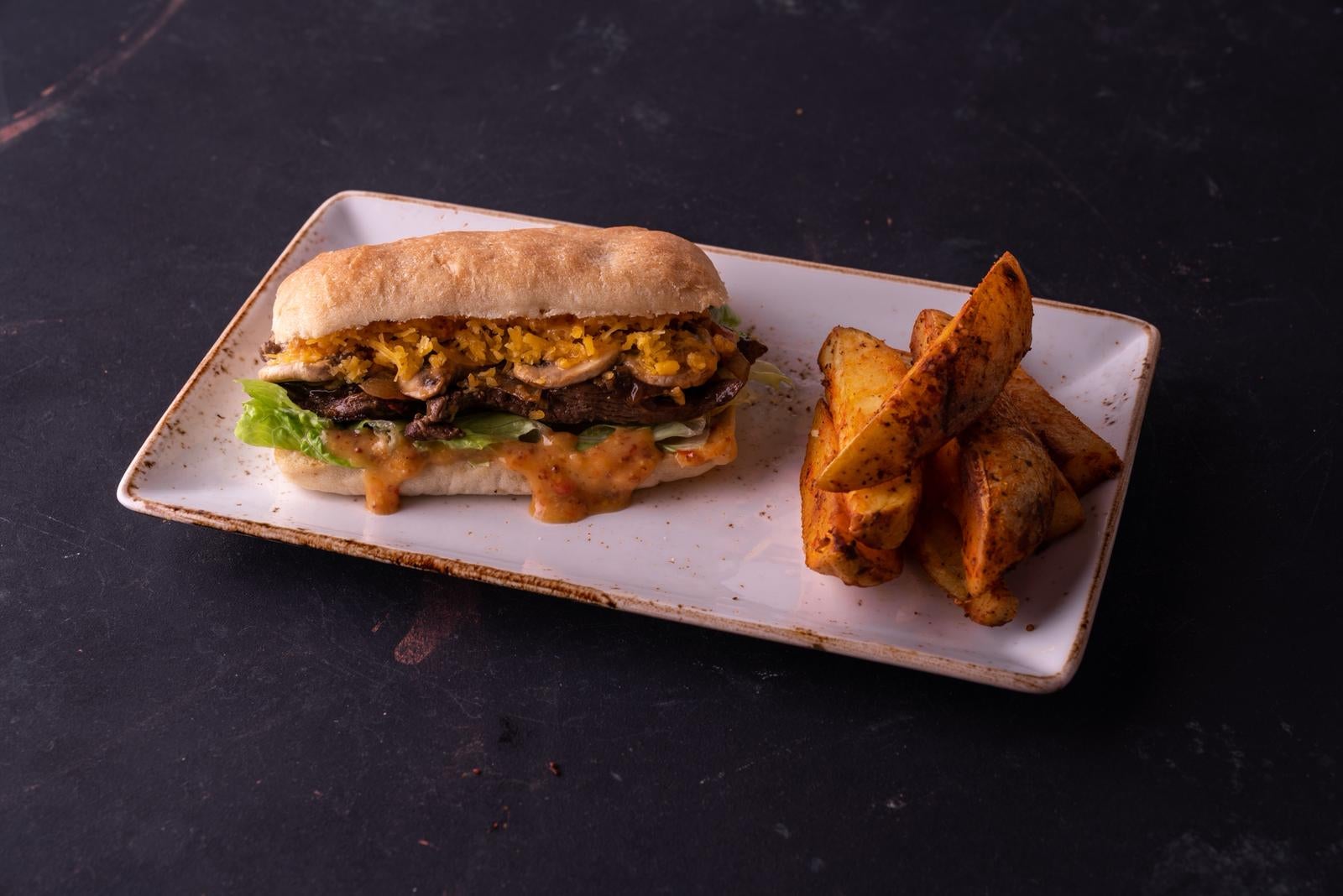 Health Studio Beef Sandwich