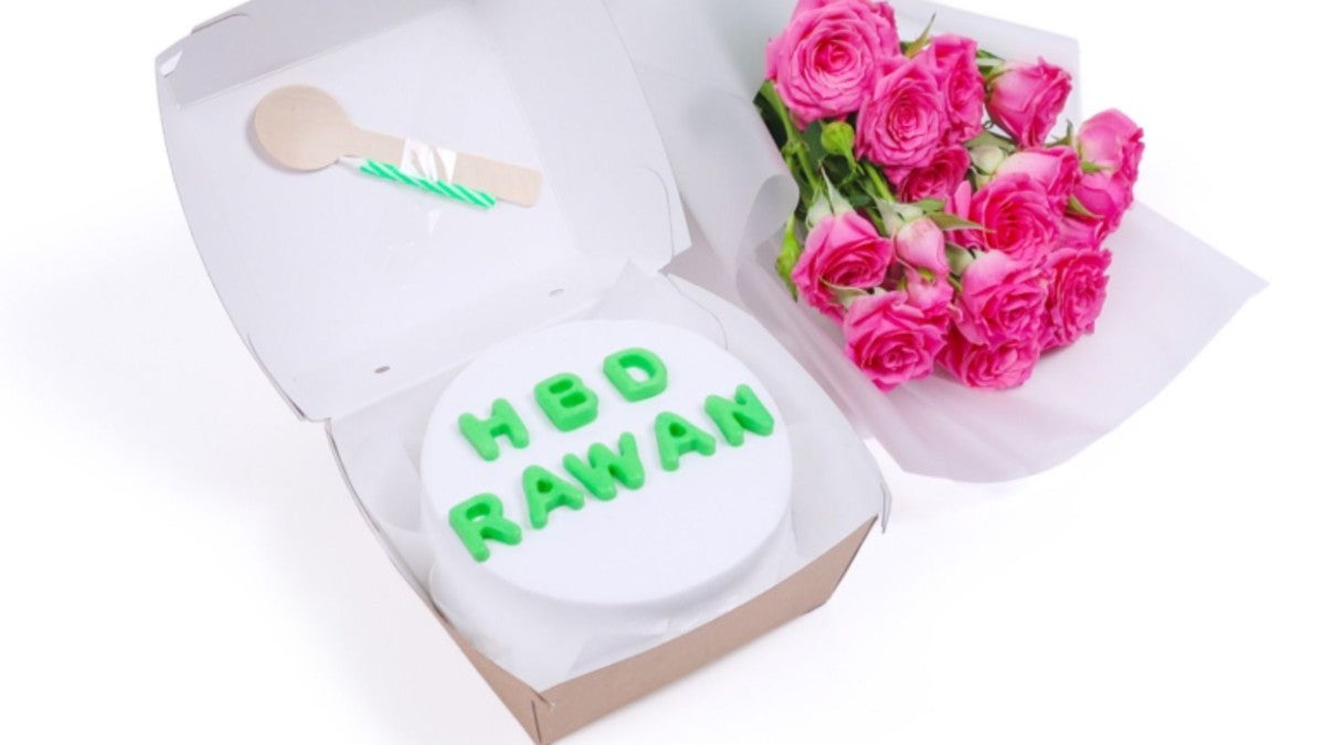 Cake and Flowers 25