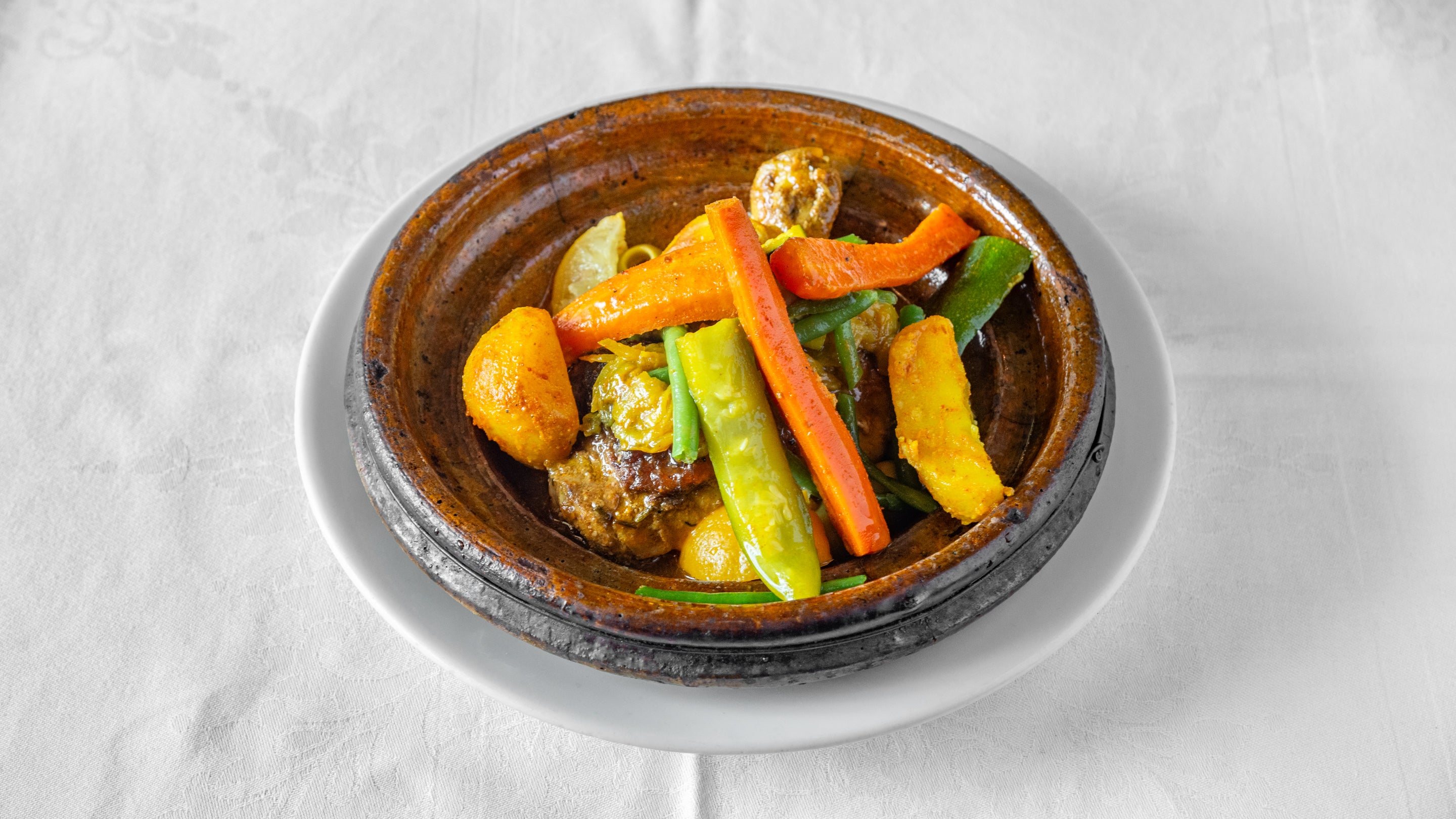 Tajine de poulet au citron confit & olives