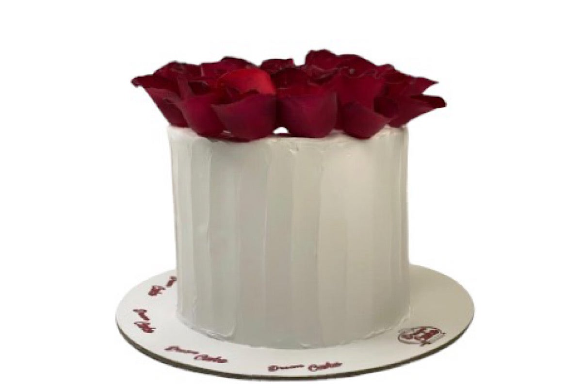 Flower Red Petals (6 Inches) (Serves 6-8 Persons)