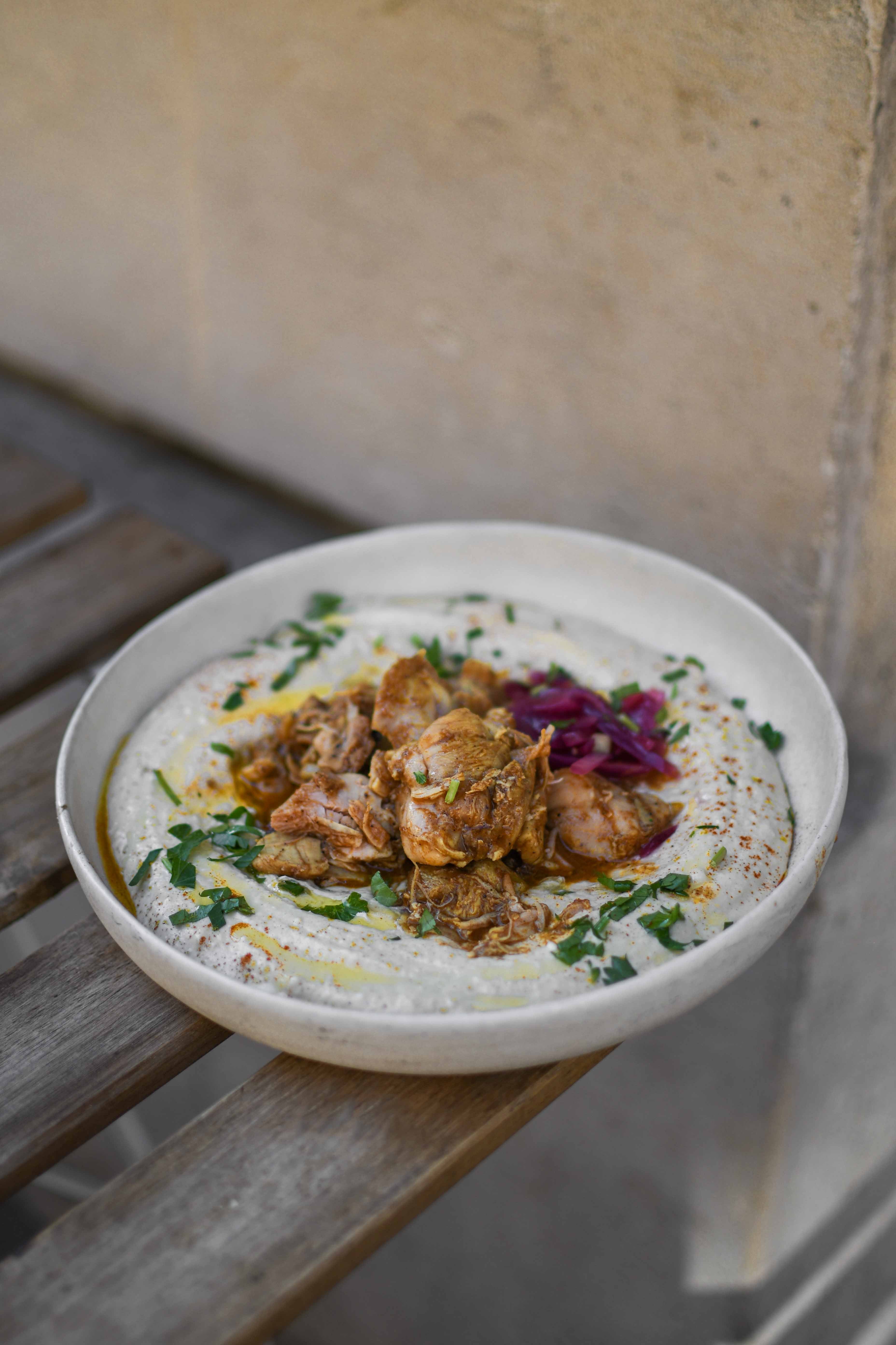 HOUMOUS CHICKEN