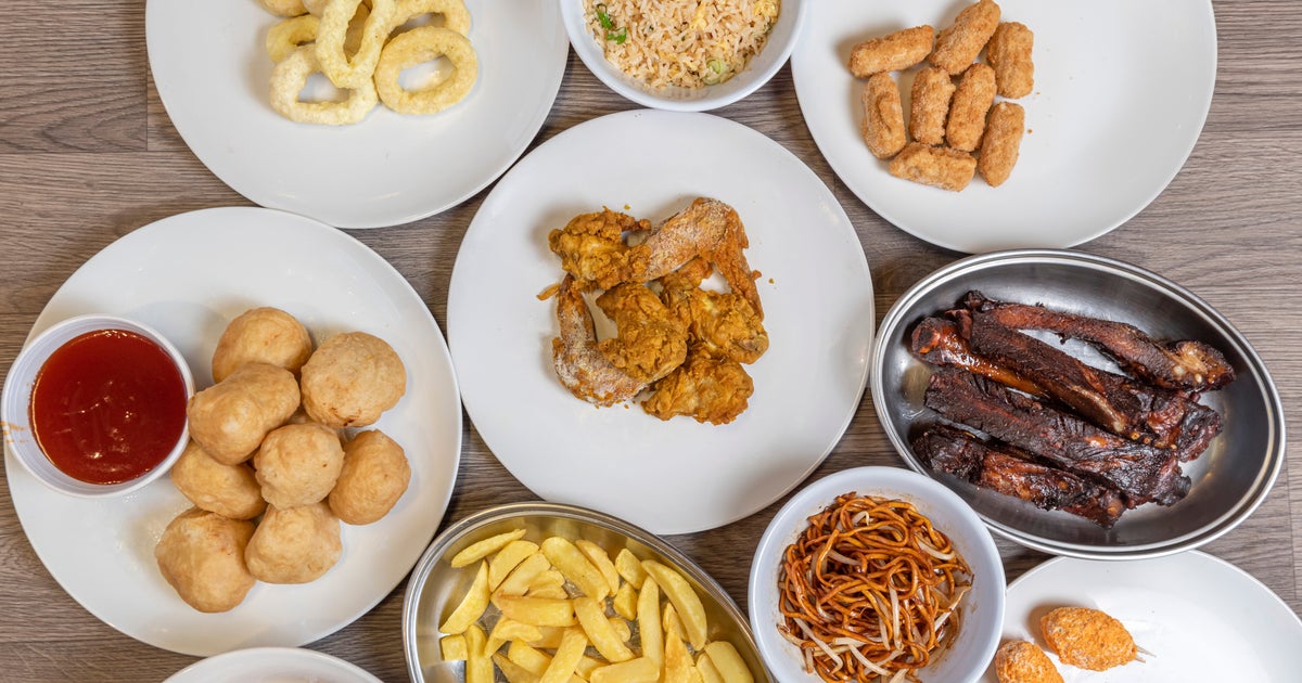 Basildon Chicken Leos Noodle Bar & Fried Chicken - Basildon delivery from Basildon ...