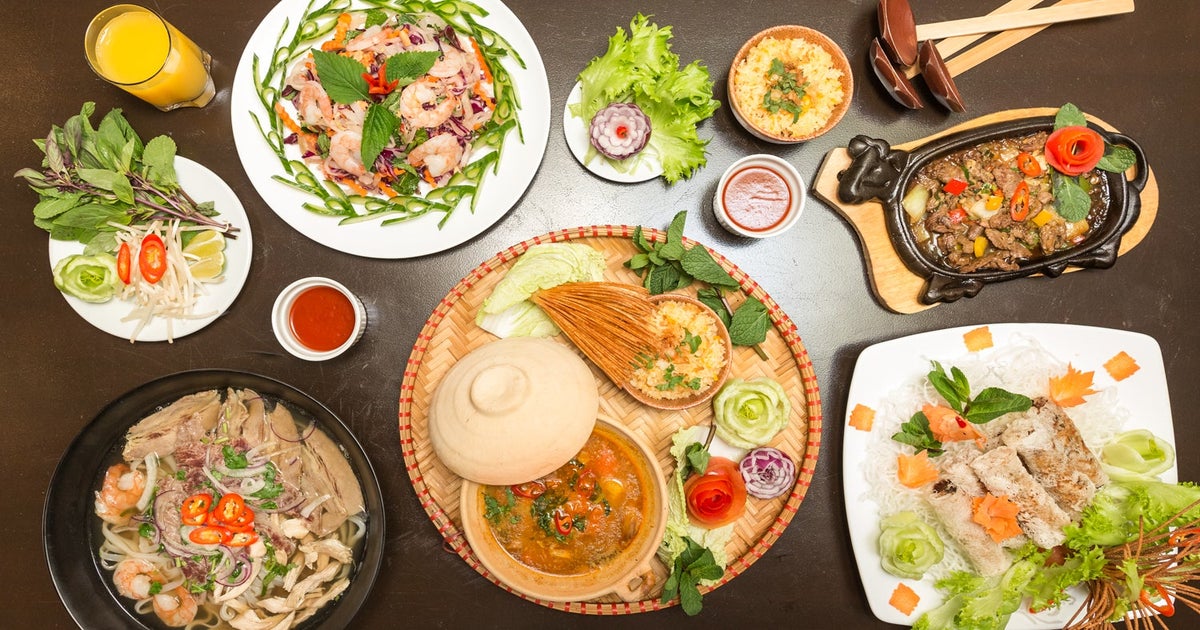 Viet Town - Wandsworth delivery from Wandsworth - Order with Deliveroo