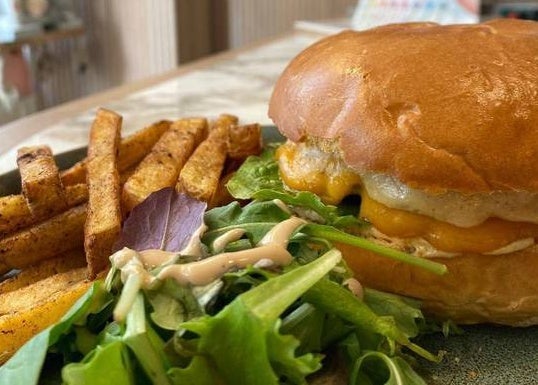 Cheeseburger & Frites maison