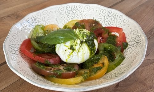 Burrata et tomates anciennes