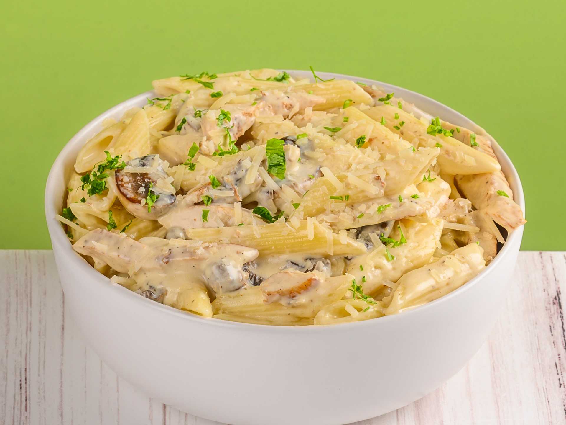 Penne Mushroom & Chicken Pasta