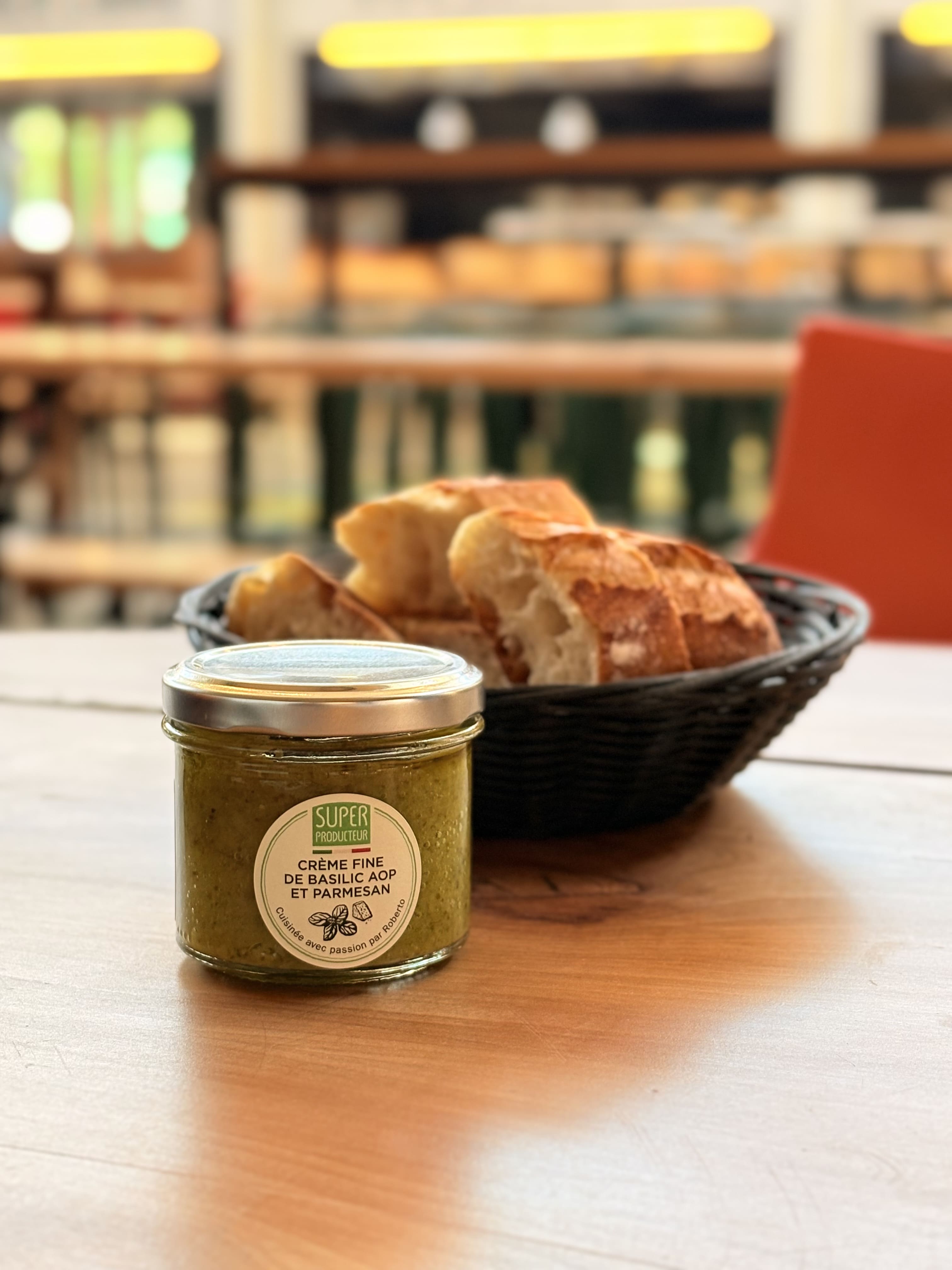 Crème fine de basilic AOP et Parmesan