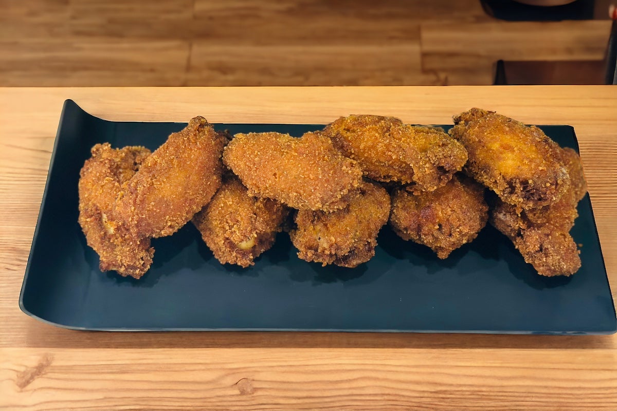 Menu wings T N roll