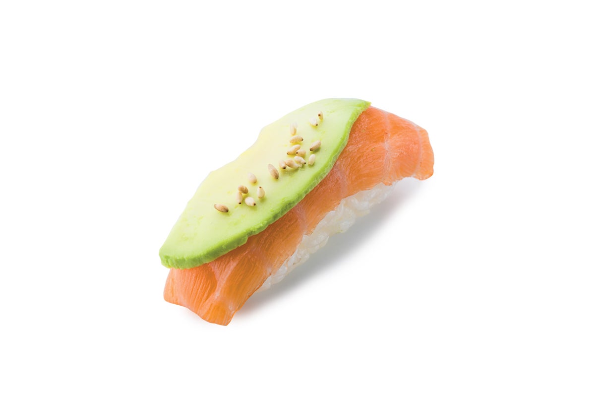 Sushi avocat saumon