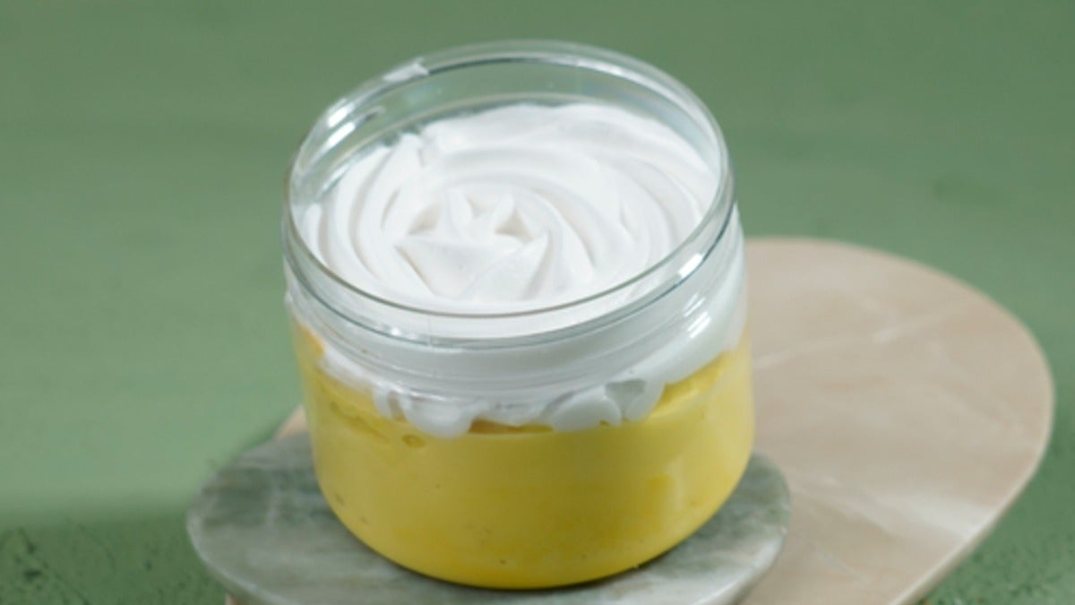 Mini Safron Milk Cake