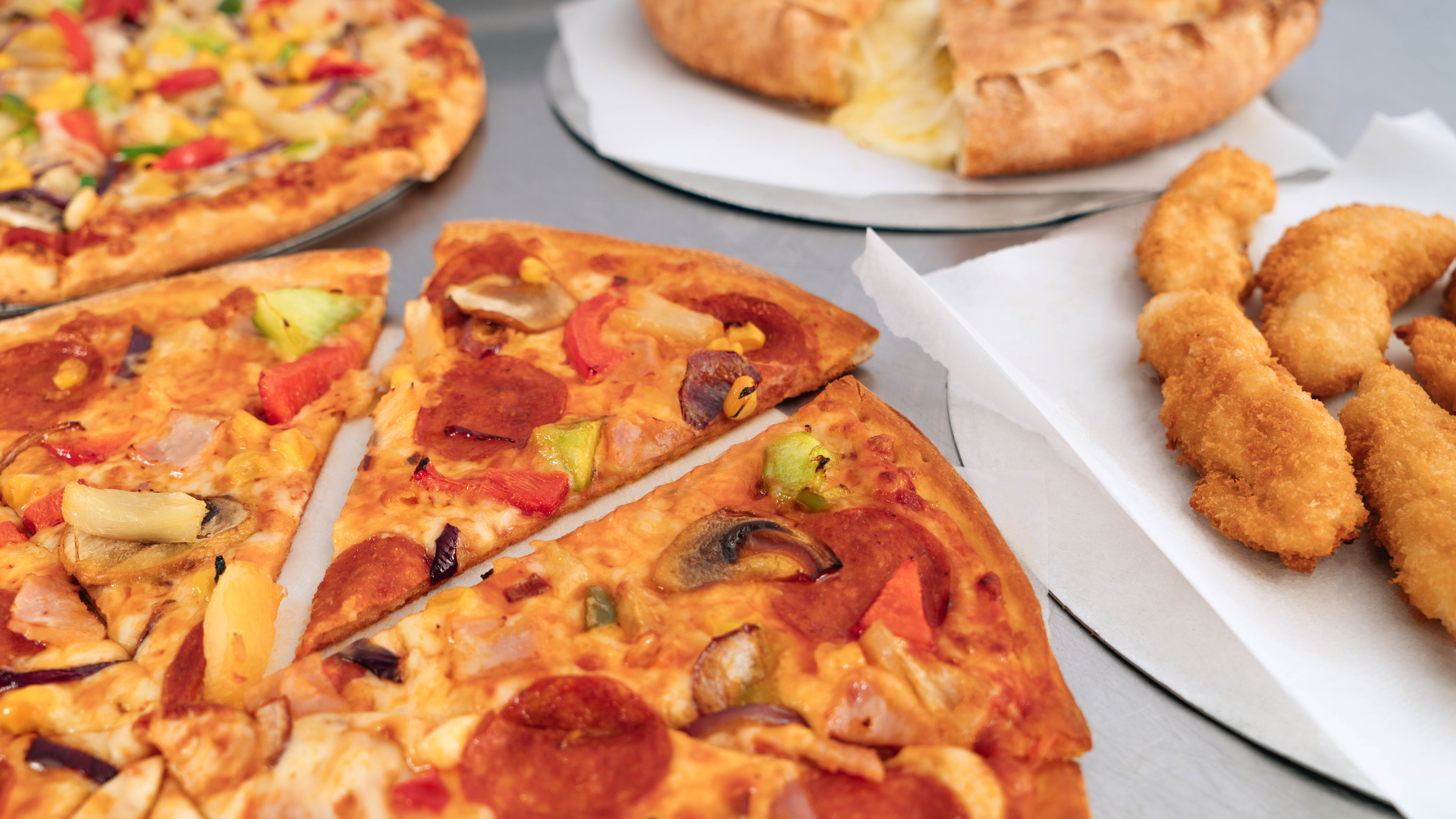 Herbies Pizza delivery from Farnborough Order with Deliveroo