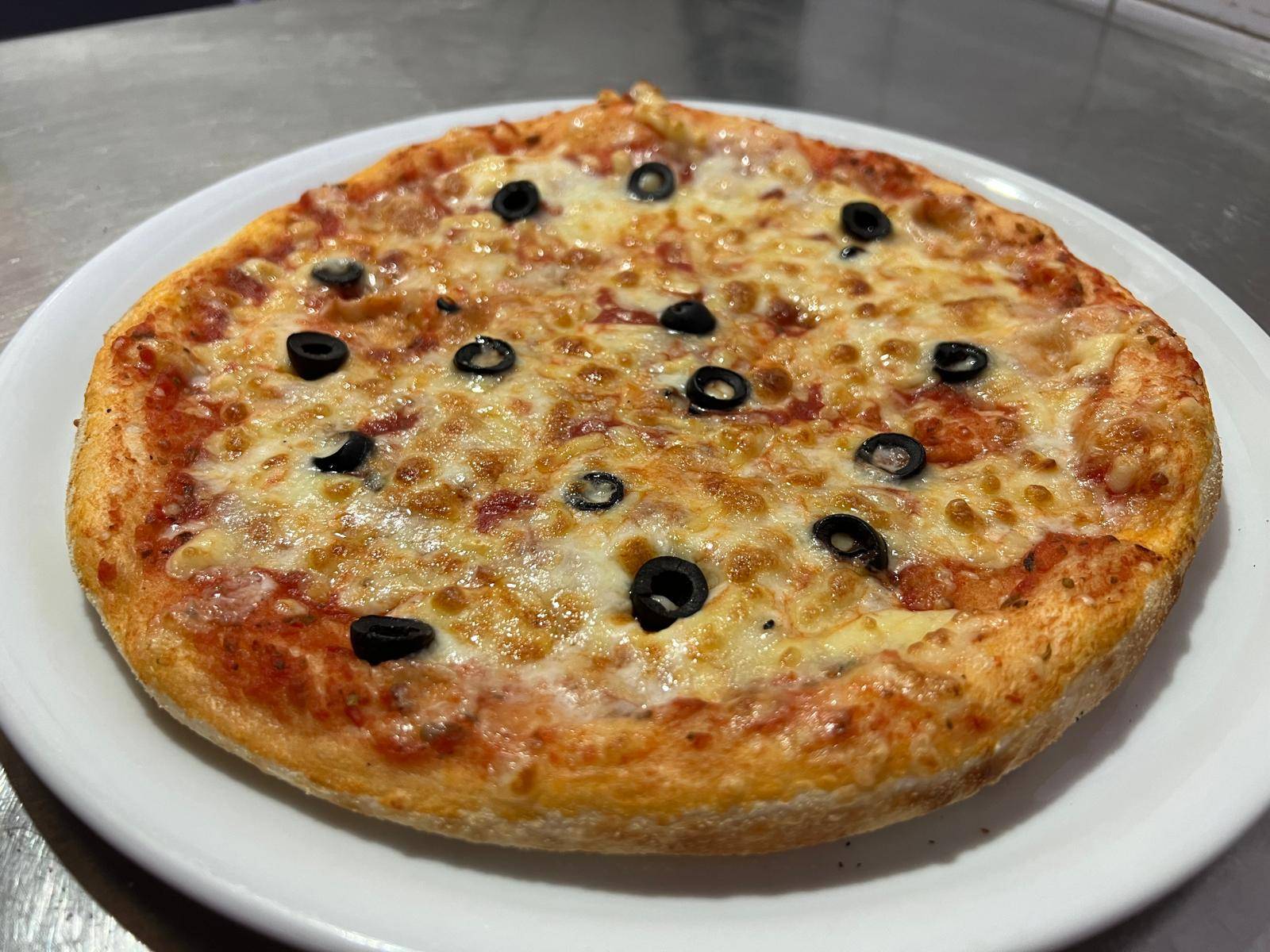 Pizza Margherita 🍕🧀