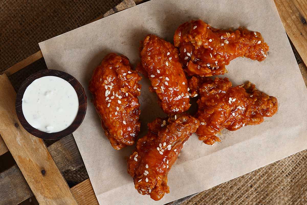 Sriracha Wings (Scarlet) By Hatch Chicken