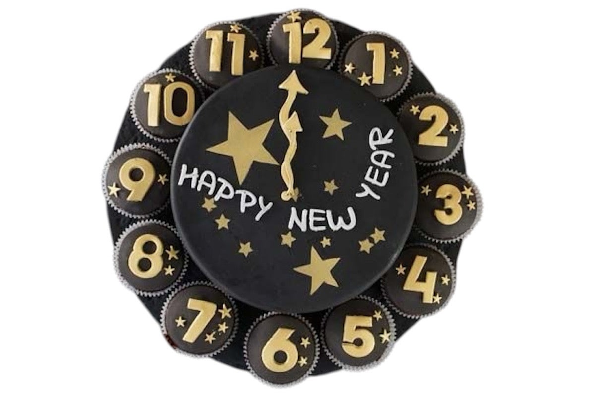 Cake and cupcakes new year