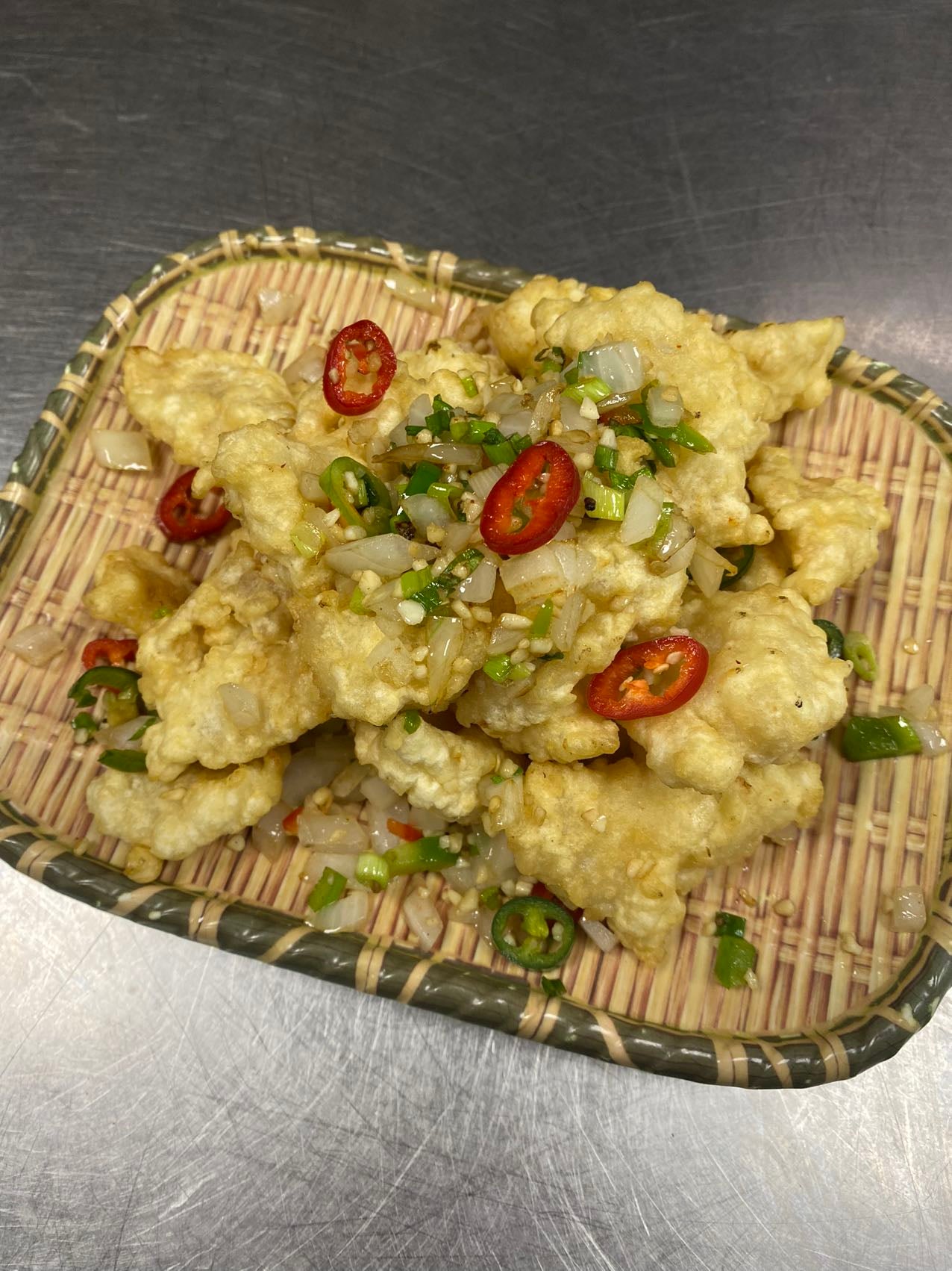 Salt & Pepper Sliced Pangansiun Fish (椒鹽白鱼片)