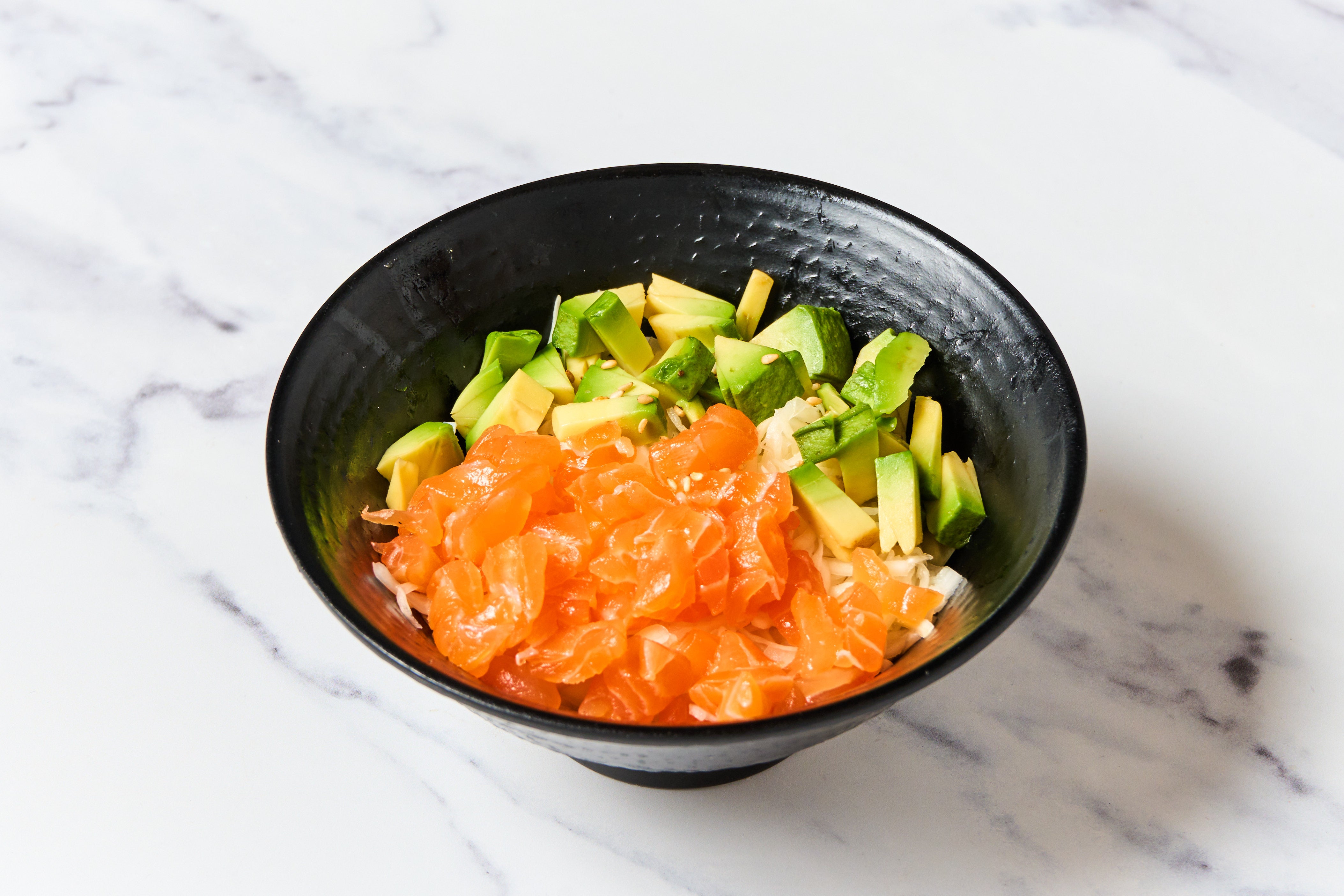 Salade chou saumon avocat