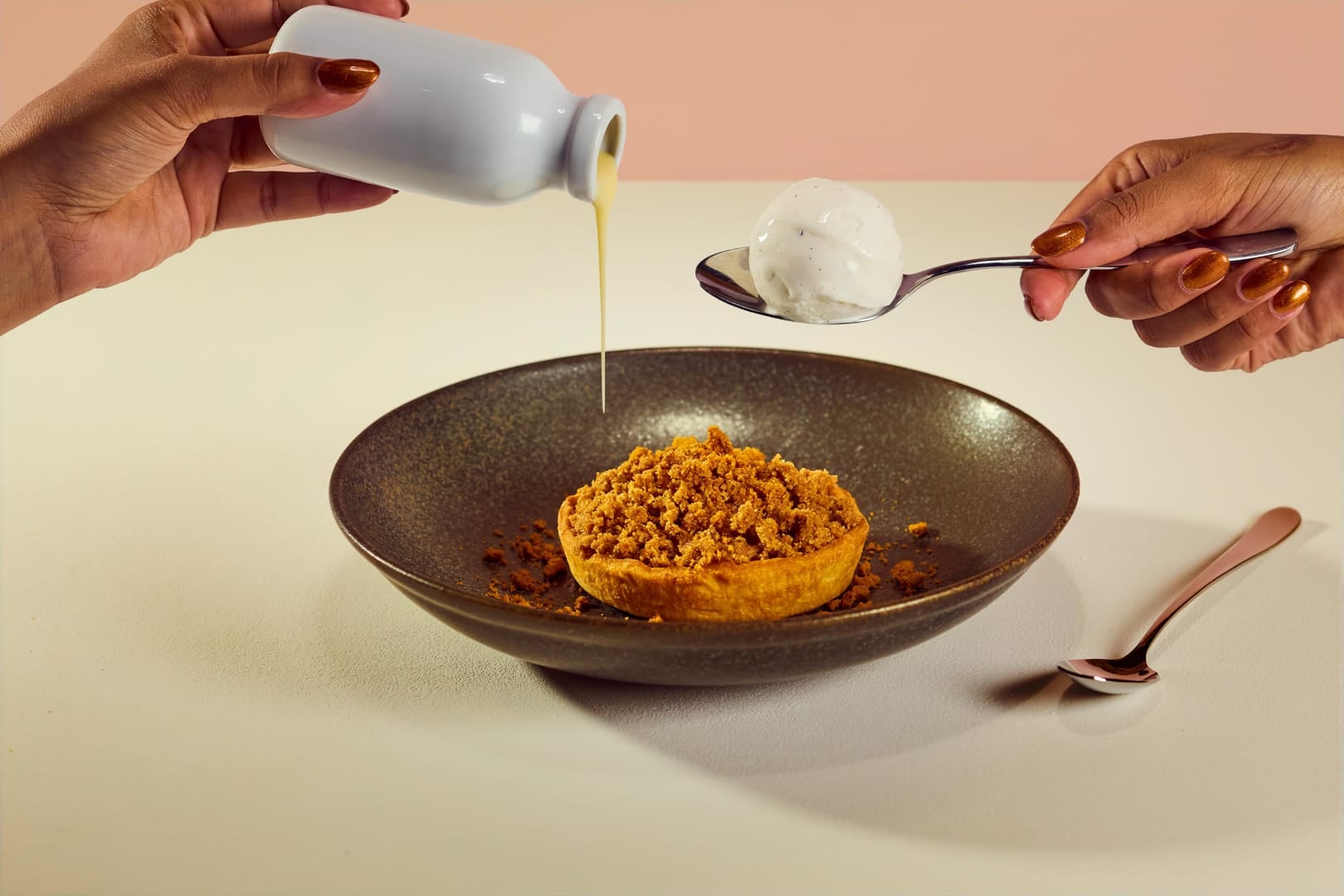 Biscoff Apple Crumble Tart