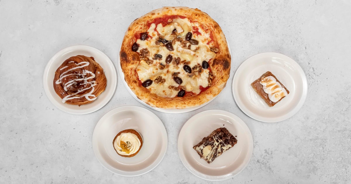 4 Eyes Bakery Chesterfield delivery from Whittington Order with Deliveroo