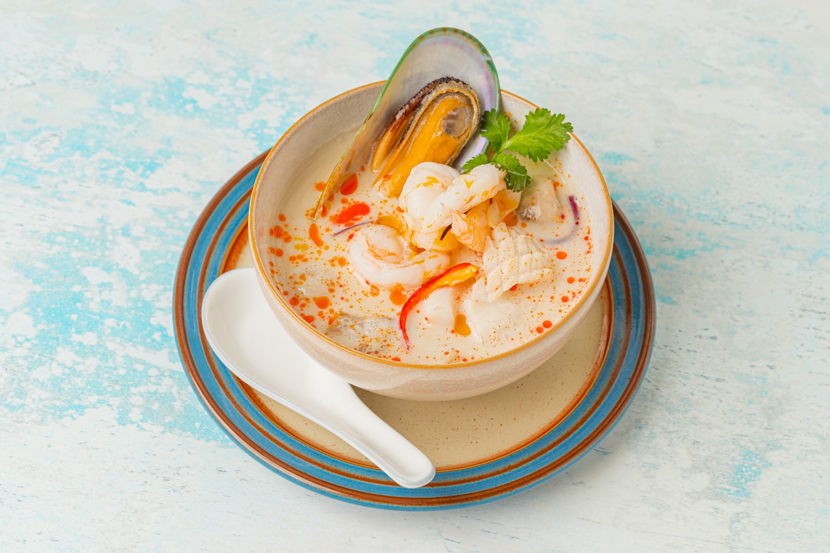 Tom Kha