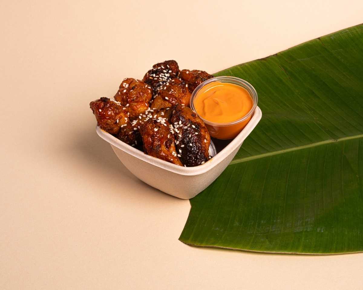 Grilled chicken wings