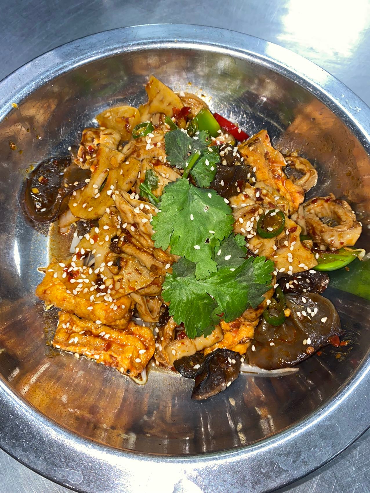 Dry Braised Pig Intestines with Fried Beancurd, Green & Red Pepper Stew (干锅肥肠)